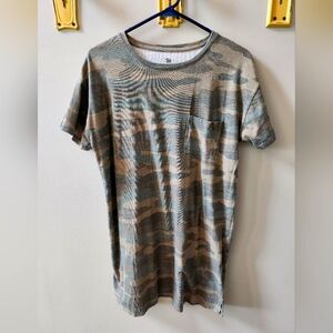 SO women’s medium short sleeve camouflage tshirt dress, Medium